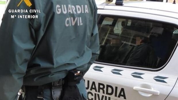 Condenados dos vecinos de Sevilla por insultar en Facebook a guardias civiles al tildarlos de «corruptos»