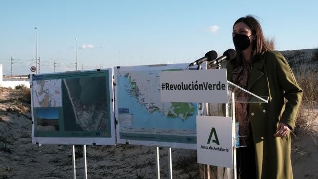 Primera piedra del tramo entre Cádiz y San Fernando de Eurovelo, la ruta para llegar en bici hasta Atenas