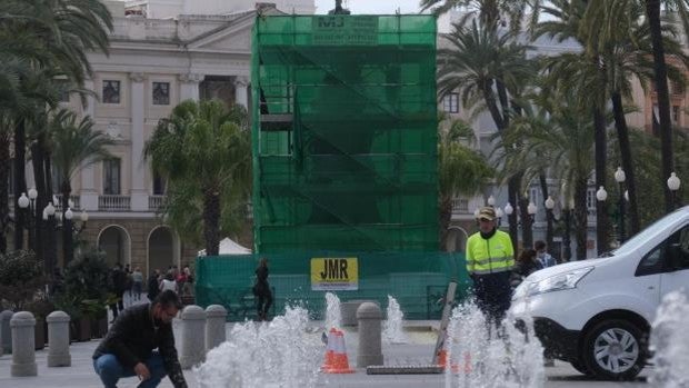 Arranca la restauración del monumento a Moret en Cádiz