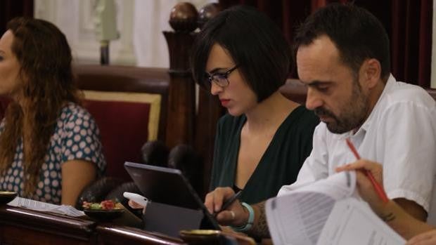 El Ayuntamiento de Cádiz dice que lleva nueve meses pagando a sus proveedores en menos de un mes