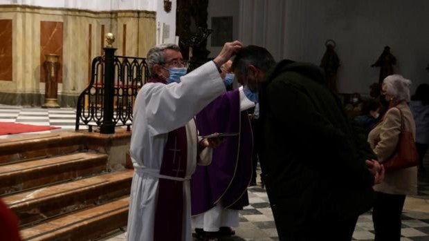 Cádiz celebra el Miércoles de Ceniza: qué significa la Cuaresma y cuál es su relación con el Carnaval