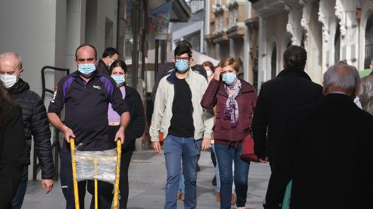 Cádiz llega al fin de semana con casi medio millar de contagios