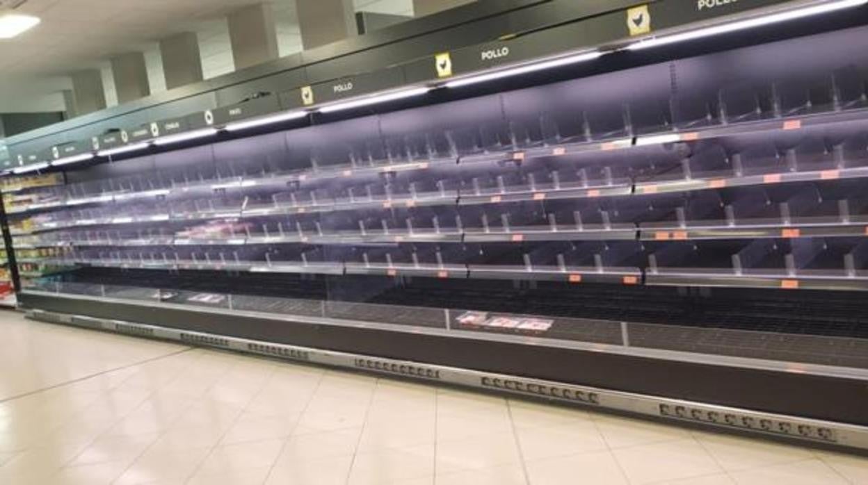 El Ministerio y los supermercados, contra los bulos: «No habrá desabastecimiento»