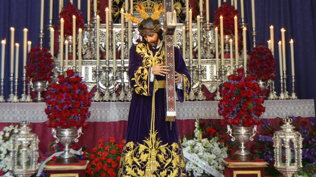 Nuestro Padre Jesús Nazareno de Utrera fue tallado por Marcos de Cabrera en 1597