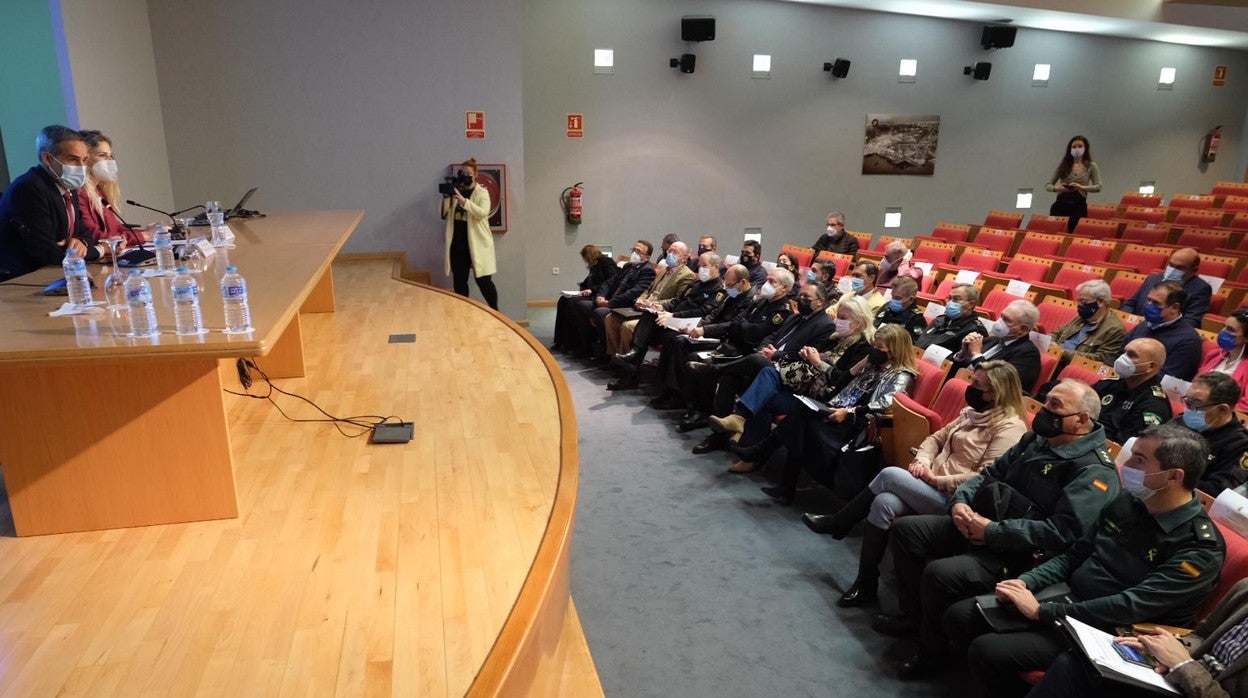 Reunión de coordinación del dispositivo de seguridad en Cádiz