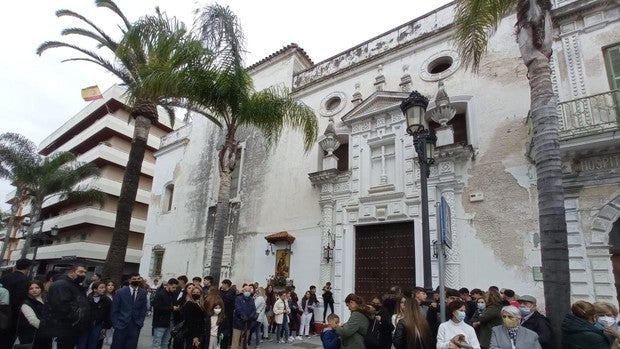 La salida procesional de Los Afligidos de El Puerto se retrasa una hora