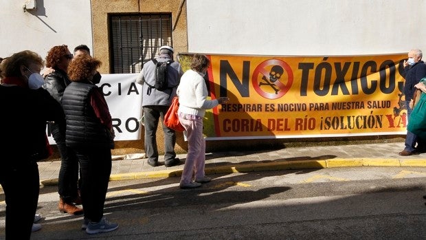 Modesto González niega responsabilidad municipal en los gases contaminantes de Coria