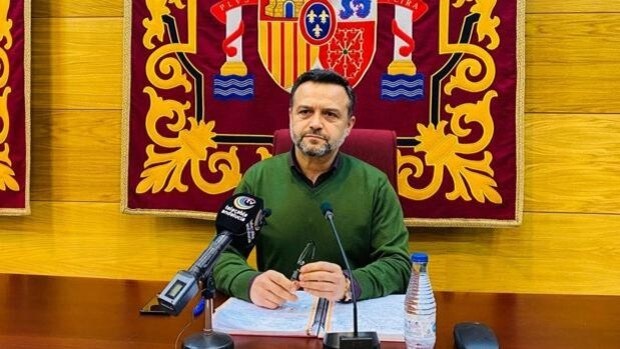 El alcalde de Las Cabezas no dimite como vocal de Adelquivir a pesar de su condena por acoso laboral