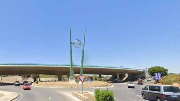 La Policía evita que un joven se quite la vida tirándose desde un puente en El Puerto