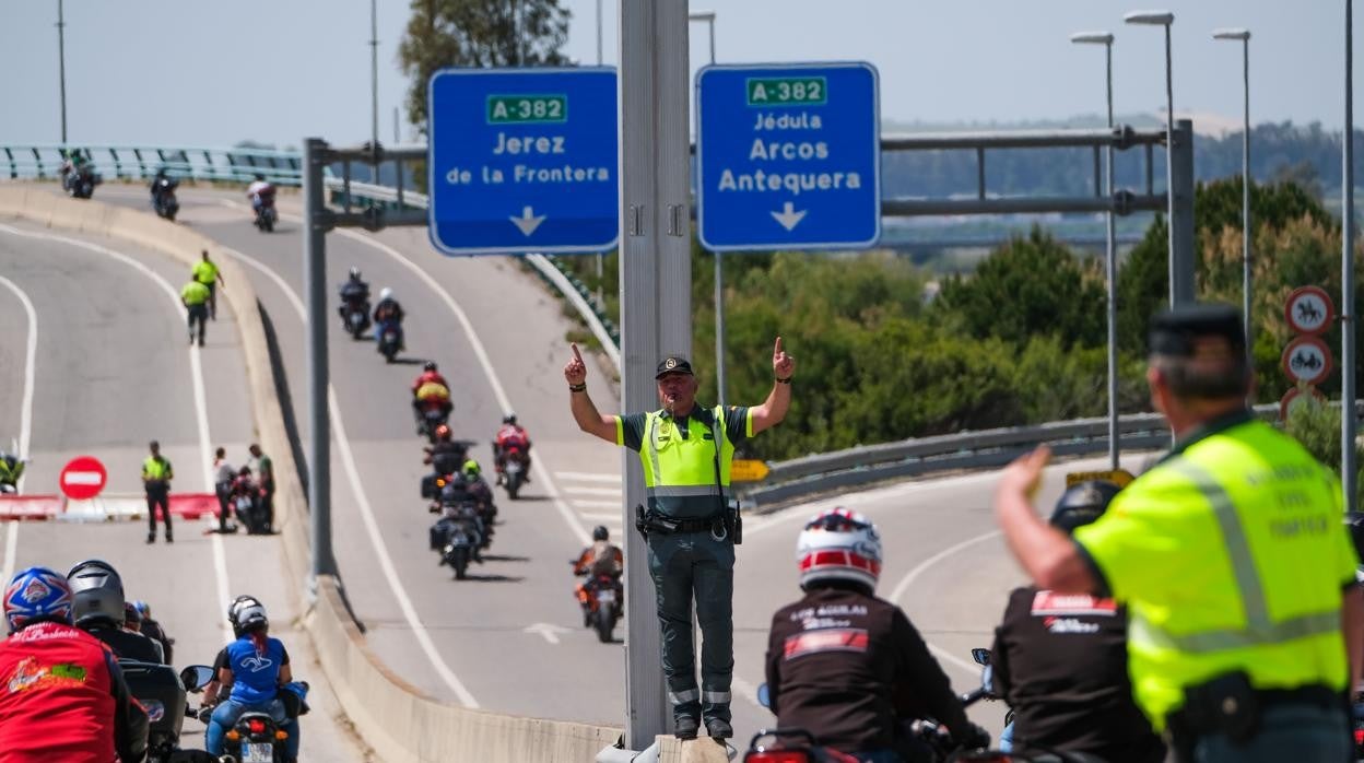 La Guardia Civil, a la salida del Circuito.