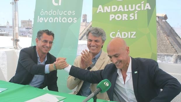 José Antonio Ayuso asume el cargo de portavoz de la Gestora de AxSí en Cádiz con el reto de plantear «un proyecto con el que se recupere la ilusión»