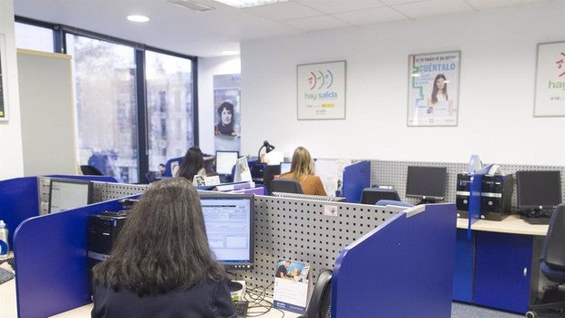 Detenido en Sanlúcar un hombre acusado de agredir con arma blanca a su pareja en el cuello