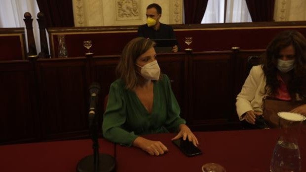 El PP denuncia que las mujeres son las primeras afectadas por el conflicto de Kichi con la Policía Local