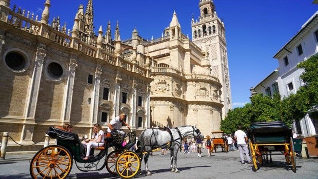 La tasa por Covid sigue a la baja de manera generalizada en todas las comarcas sevillanas