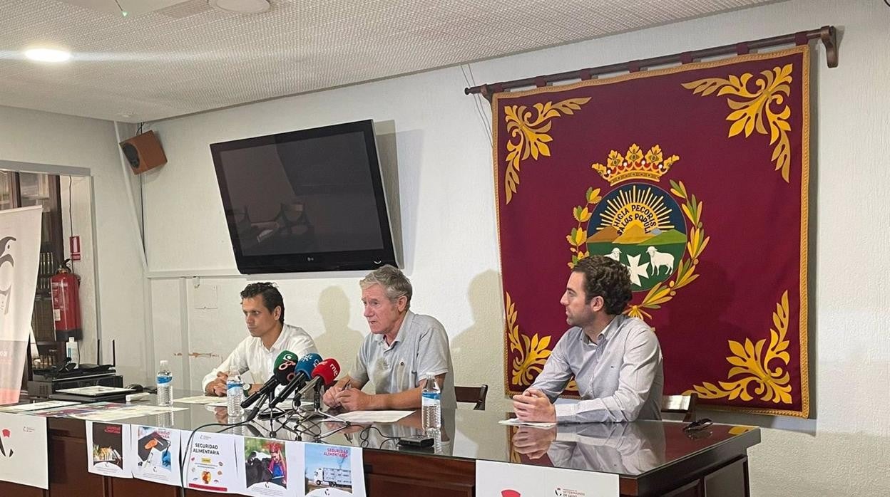 El Colegio de Veterinarios de Cádiz celebra el día de la Seguridad Alimentaria defendiendo el acceso alimentario