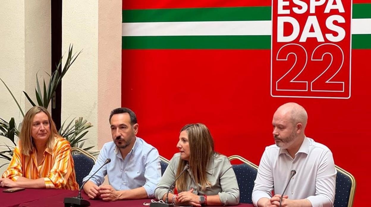 El PSOE presenta a colectivos sanitarios su programa que recoge un 7% del PIB para refuerzo de recursos