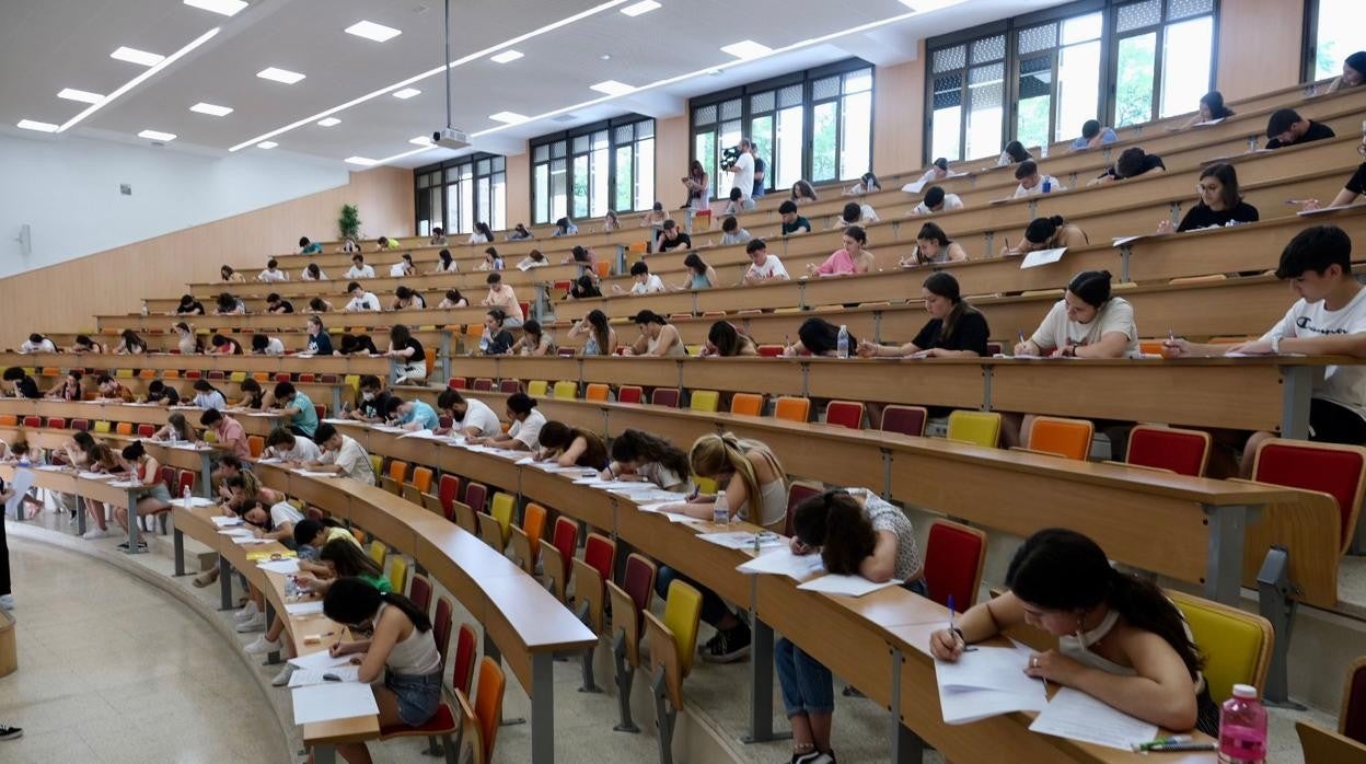 Este martes han comenzado las pruebas de acceso a la universidad.