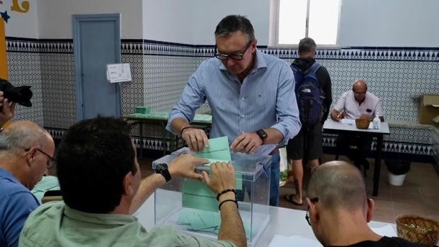 Manuel Gavira espera «que el verdadero cambio real llegue a Andalucía»