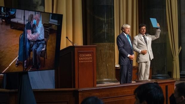 Emilio Morenatti recibe el Pulitzer en Nueva York