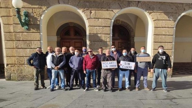 Cs denuncia que el Ayuntamiento de Cádiz «ha cerrado en falso la crisis con los vigilantes municipales»