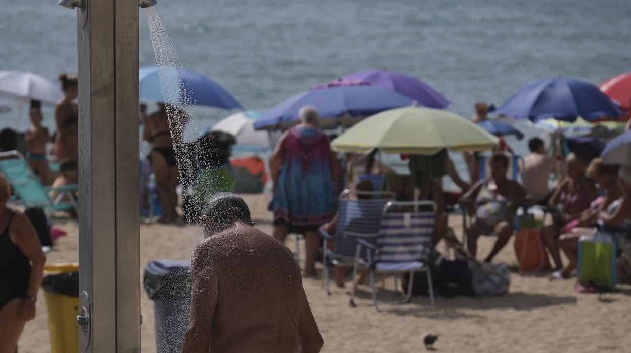 Levante, ola de calor y subida de los termómetros a los 40 grados en la provincia de Cádiz