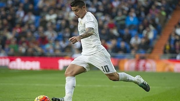 James juega y se pone fino