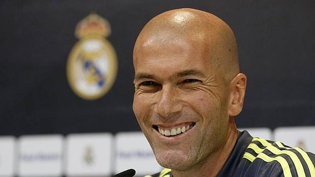 Zidane: «La sanción al Madrid es absurda, no tiene sentido, me molesta que me acusen»