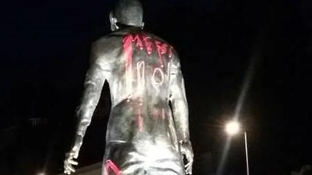 Acto vandálico contra la estatua de Cristiano en Funchal