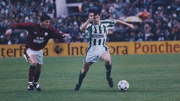 El antológico gol de Zidane en el Benito Villamarín