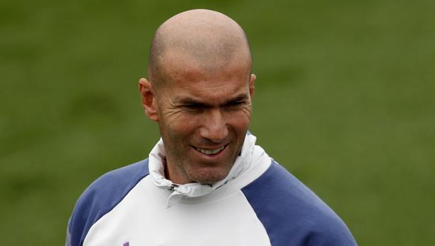 Zidane: «Cristiano merece el Balón de Oro, es un fenómeno»