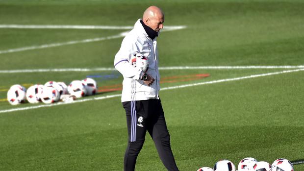 Zidane reserva a Cristiano