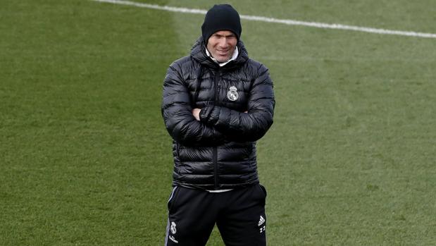 Zidane, revolución por el título