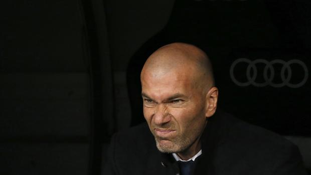 Zidane hace autocrítica y no se justifica en el árbitro