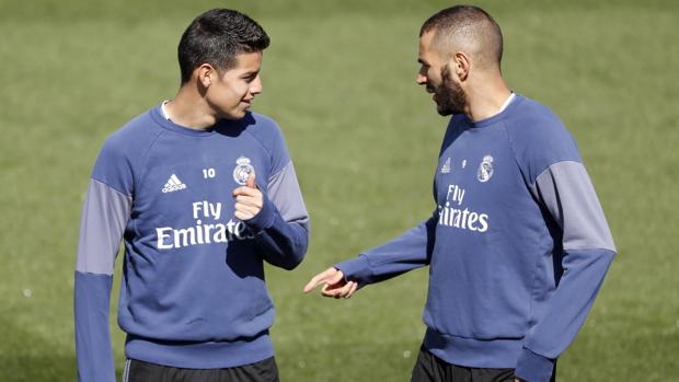 Ancelotti pide a James