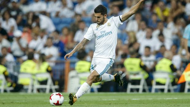 Ceballos debuta con dos goles