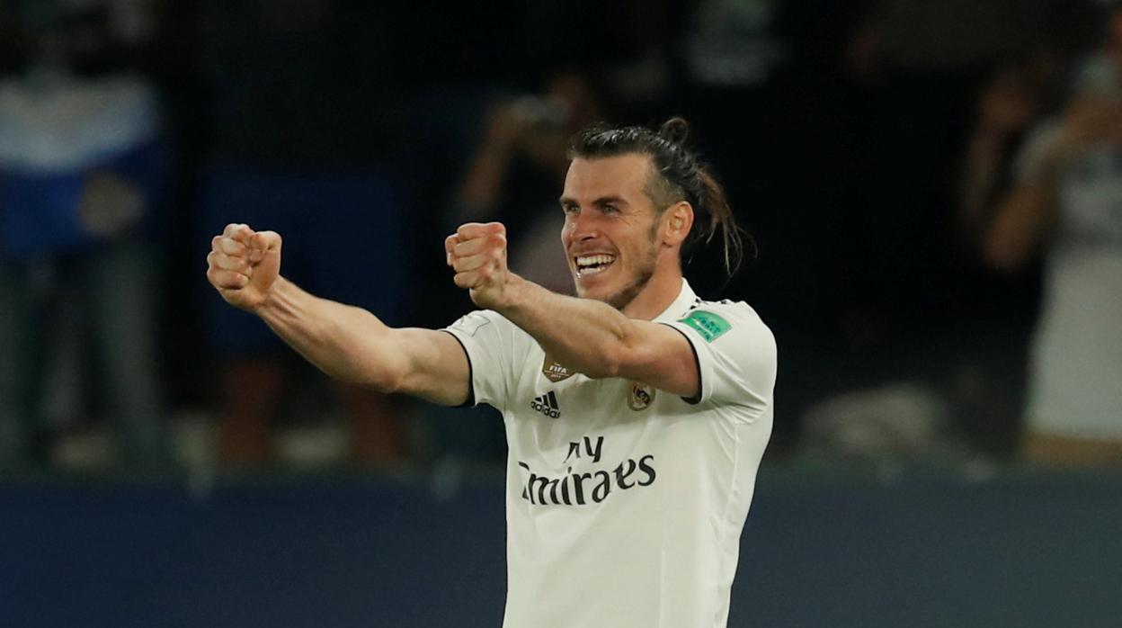 Gareth Bale celebra uno de los goles ante el Kashima