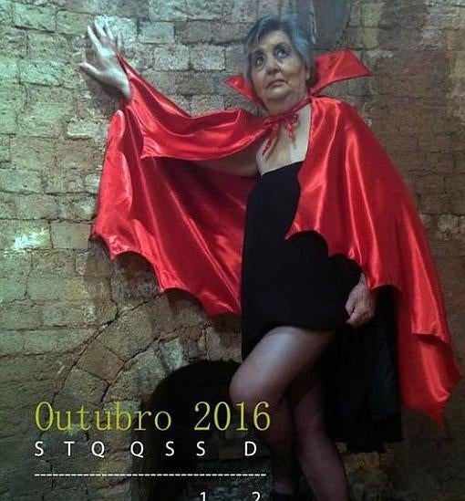 Trece abuelitas «sexys» calientan la Red con un calendario erótico