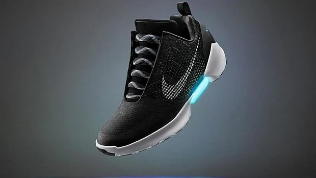 Por fin se cumple «Regreso al futuro»: Nike lanzará este año las zapatillas que se atan solas