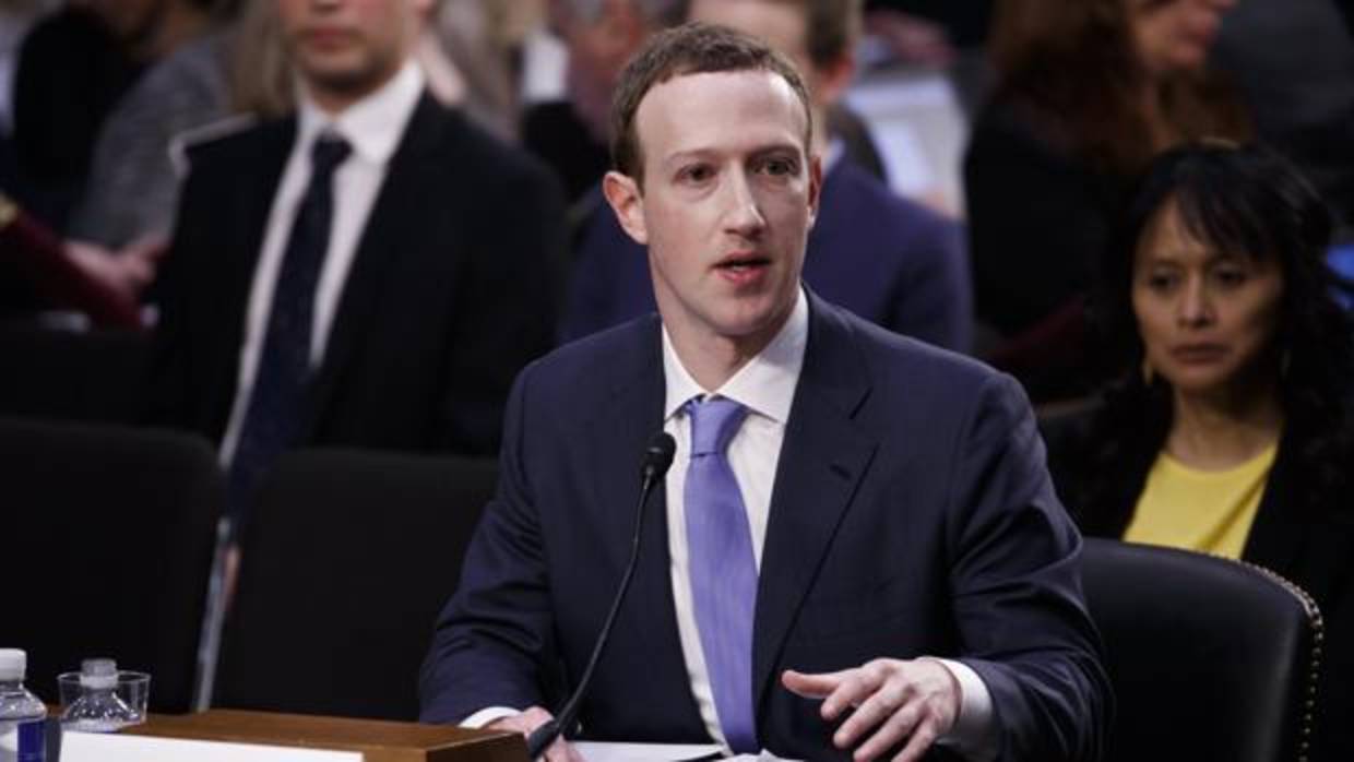 Mark Zuckerberg, durante su comparecencia este miércoles en el Senado