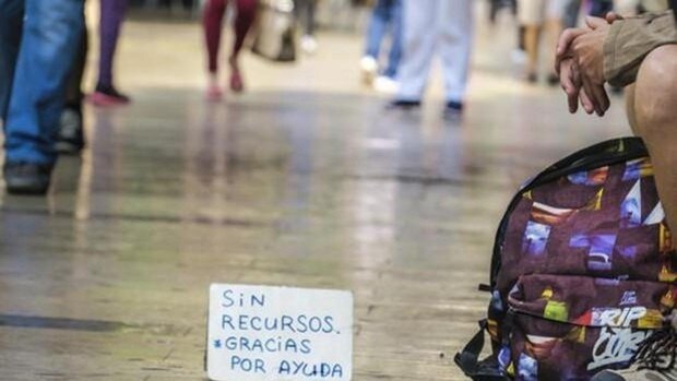 Cuatro mendigos franceses ganan 50.000 euros con un «rasca y gana» que les regaló un ciudadano anónimo