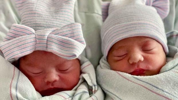 Alfredo y Aylin, los mellizos que han nacido con 15 minutos de diferencia en distinto día, mes y año