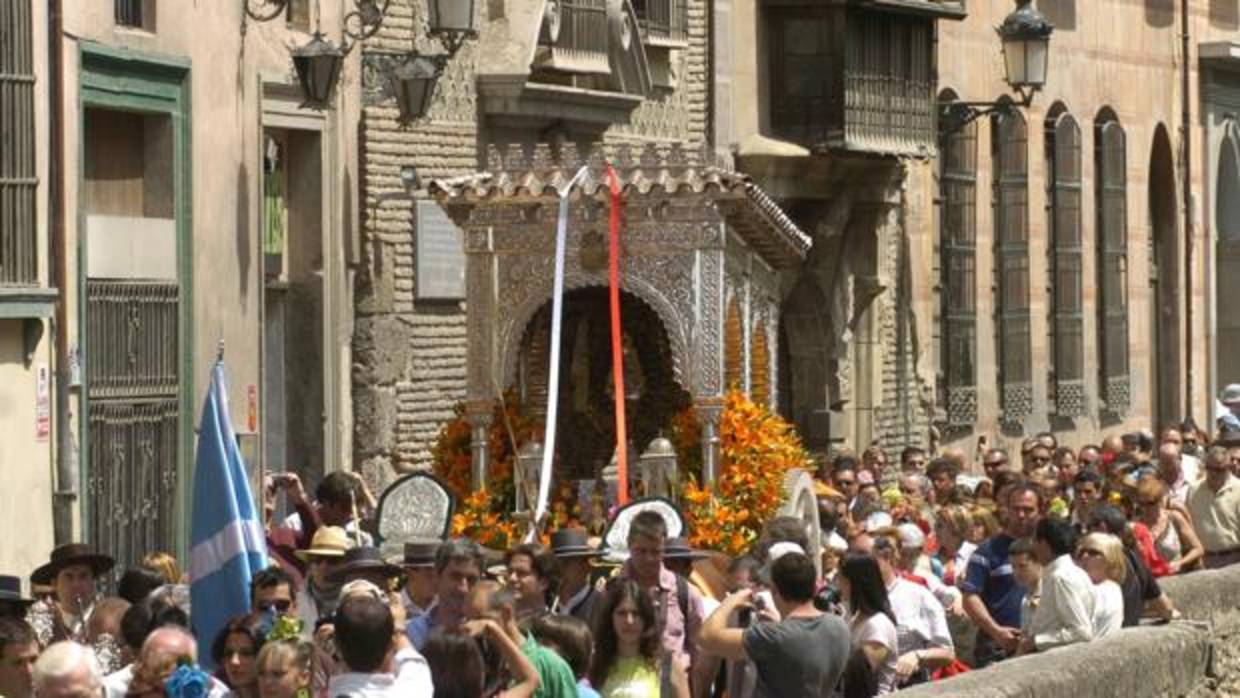 Carreta del simpecado de la hermandad de Granada