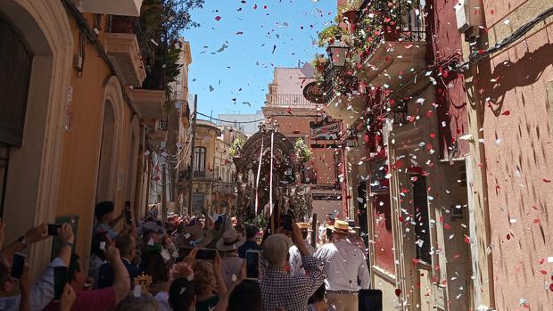 La Hermandad del Rocío de Almería comienza su recorrido hasta Almonte