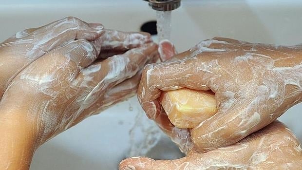 Lavarse las manos, un acto sencillo para prevenir los contagios de gripe