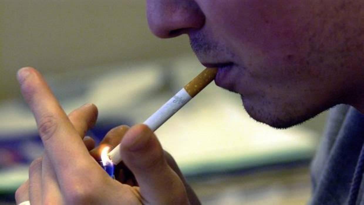 El tabaco condiciona el riesgo de ictus de los varones menores de 50 años