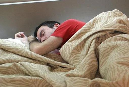 Las personas que duermen menos de seis horas pueden tener un mayor riesgo de enfermedad cardiovascular