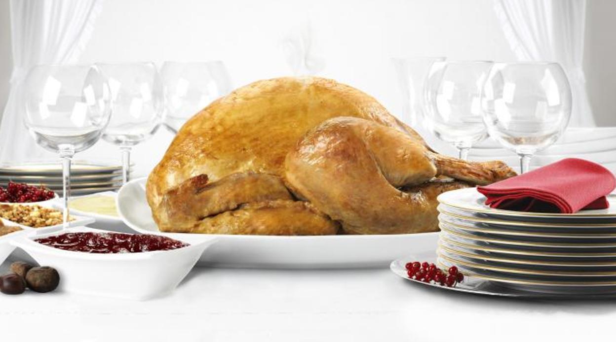 El pavo es una opción saludable como plato principal en una comida de Navidad