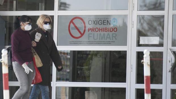 Los neumólogos españoles desmienten que la nicotina del tabaco proteja del coronavirus