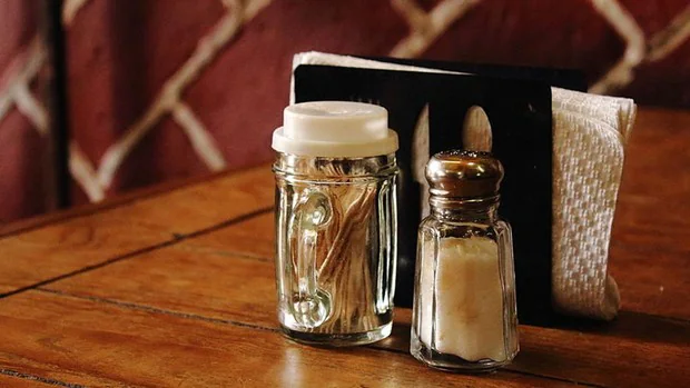 Cambiar la sal por un sustituto de sodio y potasio evitaría millones de muertes prematuras