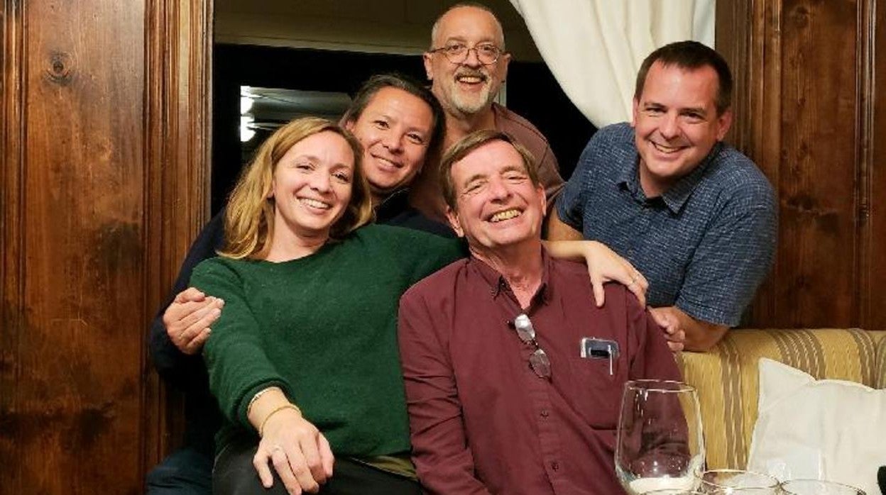 Doug Olson con su familia